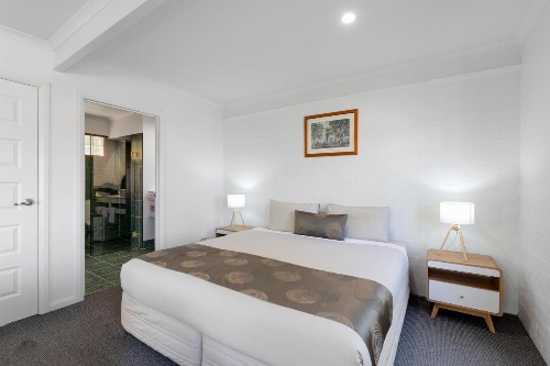 Hideaway on George image 17