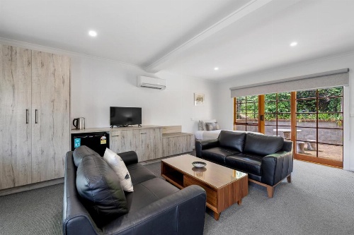 Hideaway on George image 31