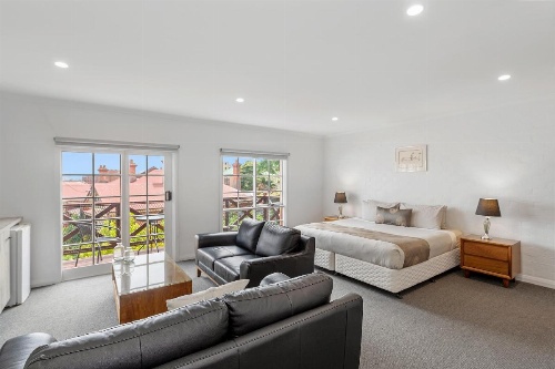 Hideaway on George image 43